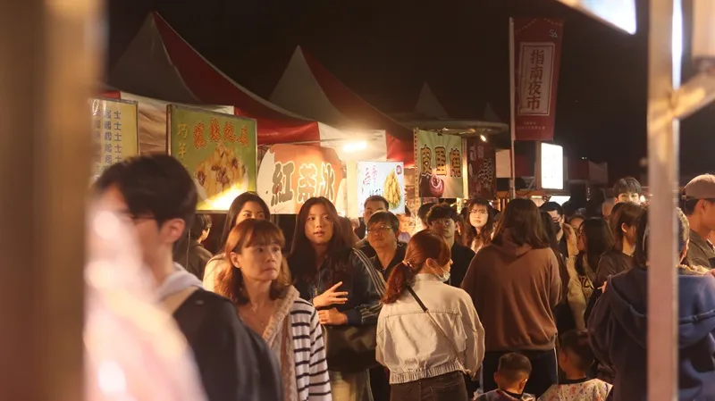 A Taste of Tradition: How the Zhinan Night Market Brought Taiwan’s Soul to NCCU